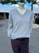 Load image into Gallery viewer, Kinross Cashmere V Neck Sweater
