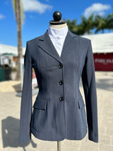 Load image into Gallery viewer, RJ Classics Monterey Lightweight Show Coat
